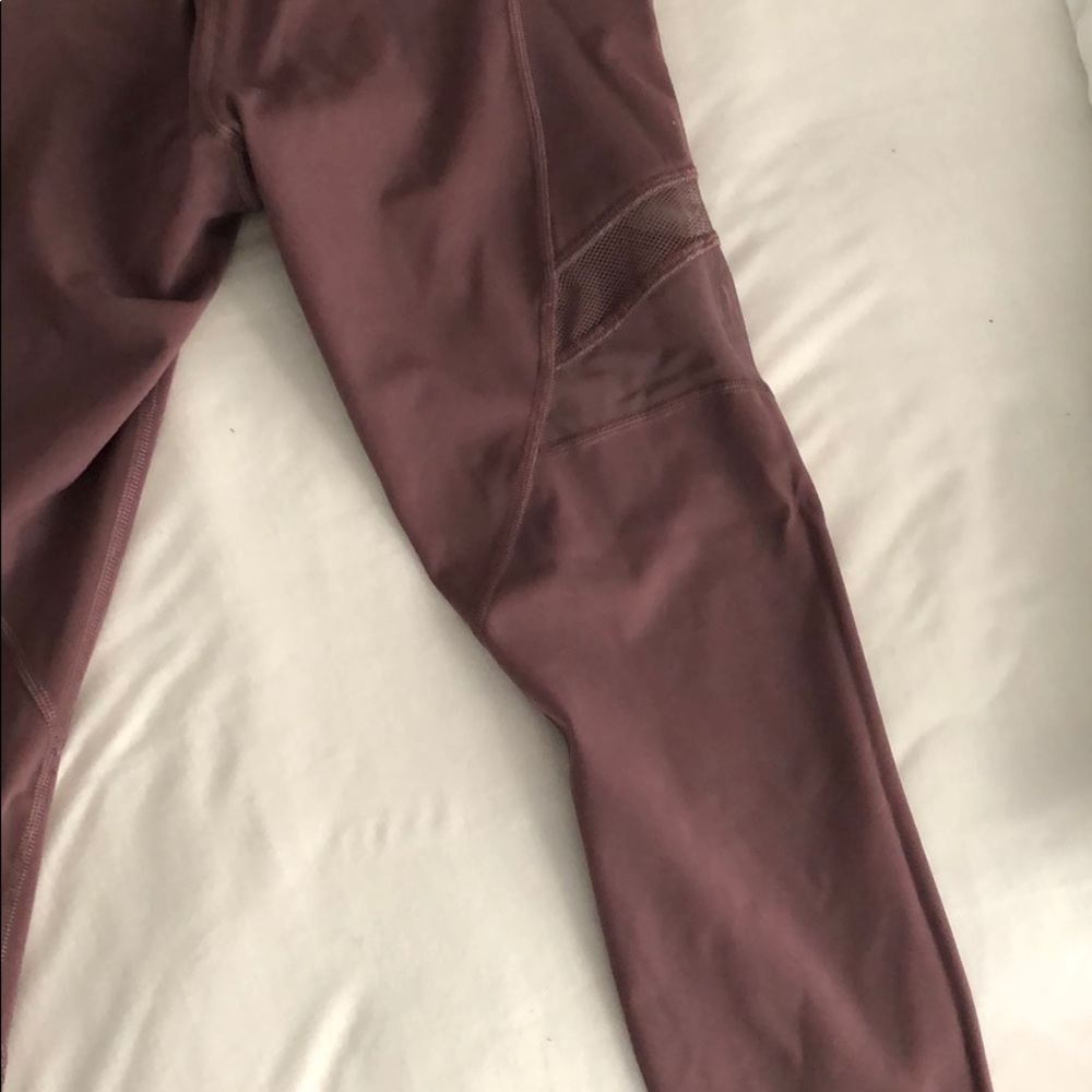 Lululemon mesh leggings - Picture 4 of 6